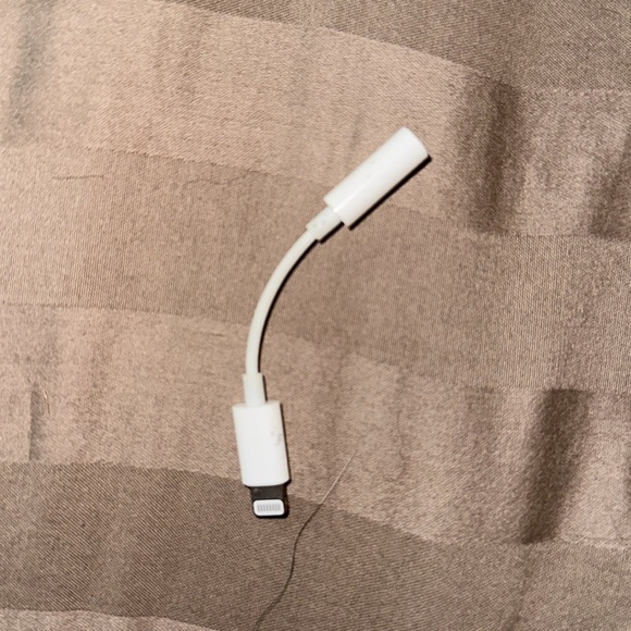 Bluetooth car audio adapter. Lightning to aux adapter. lightning dangle adapter. - Picture 5 of 10